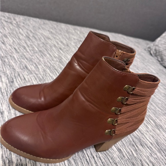 Laundry By Shelli Segal Shoes - Laundry By Shelli Segal Chestnut Ankle Boots